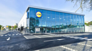 Lidl ouvre un nouveau supermarché avec le "concept de magasin le plus récent".