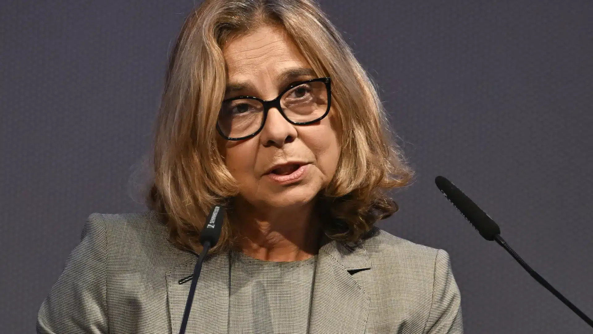 L'obligation de contacter le SNS 24 "apporte de la sécurité aux femmes enceintes et aux bébés"