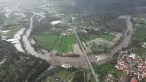 L'ULS de Coimbra active le Plan d'Urgence Interne et le Bureau de Crise.