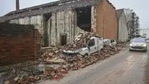 Lumière rétablie à Marinha Grande mais la majeure partie de la commune reste dans le noir.