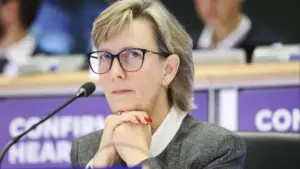 Maria Luís Albuquerque défend le renforcement des pensions complémentaires