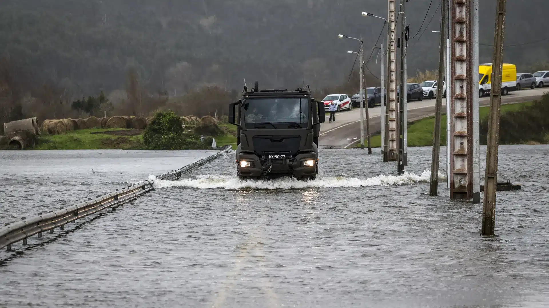 Mauvais temps : Les militaires ont transporté plus de 400 personnes à Ereira.