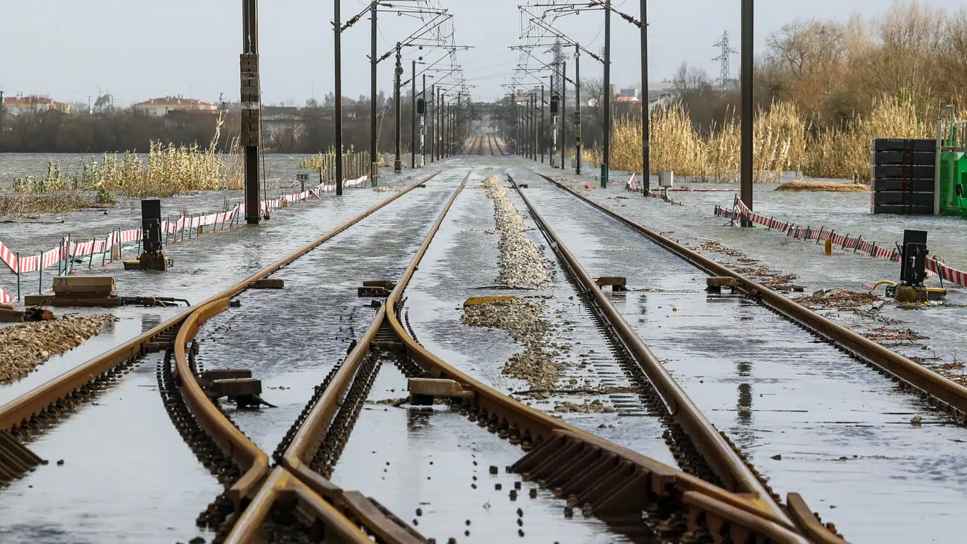 Mauvais temps suspend la circulation ferroviaire sur des tronçons de 6 lignes (à 13h)