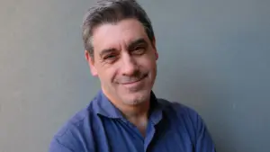 Miguel Carvalho présente "Dans les coulisses du Chega" au festival Palavras de Fogo