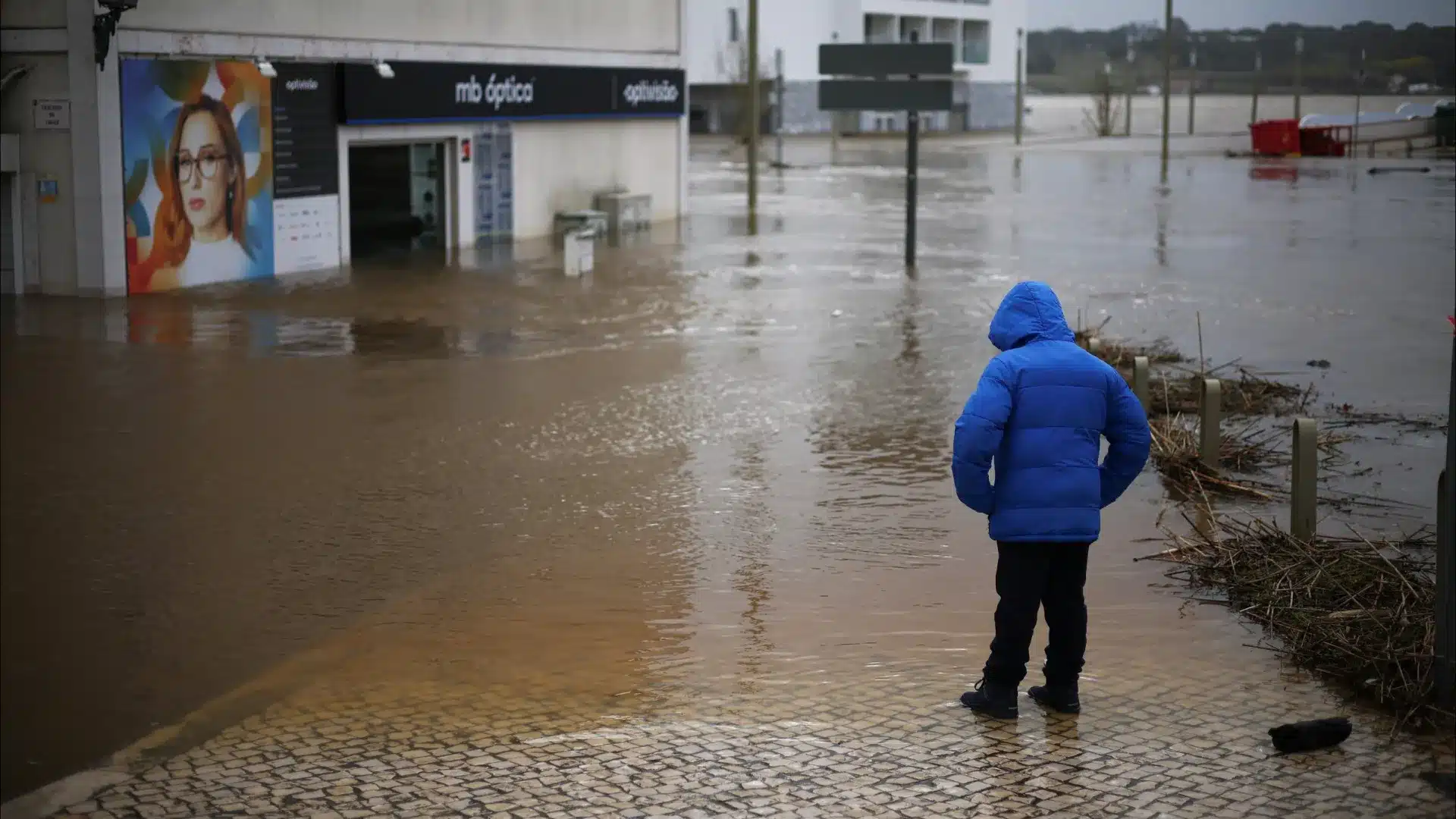 Neuf districts dans le Nord et le Centre en alerte orange de pluie mercredi.