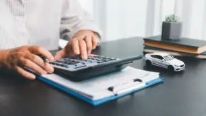 Paie la 1ère mensualité, vends la voiture et ensuite ? Qu'est-ce qui va changer dans l'IUC ?