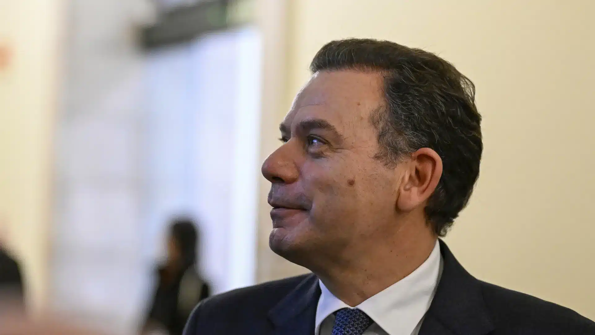 Passos ? Montenegro "ne nourrit pas le scénario, aussi pittoresque soit-il"