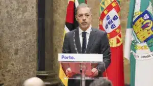 Porto a l'aval du gouvernement pour que les poids lourds sortent de la VCI.