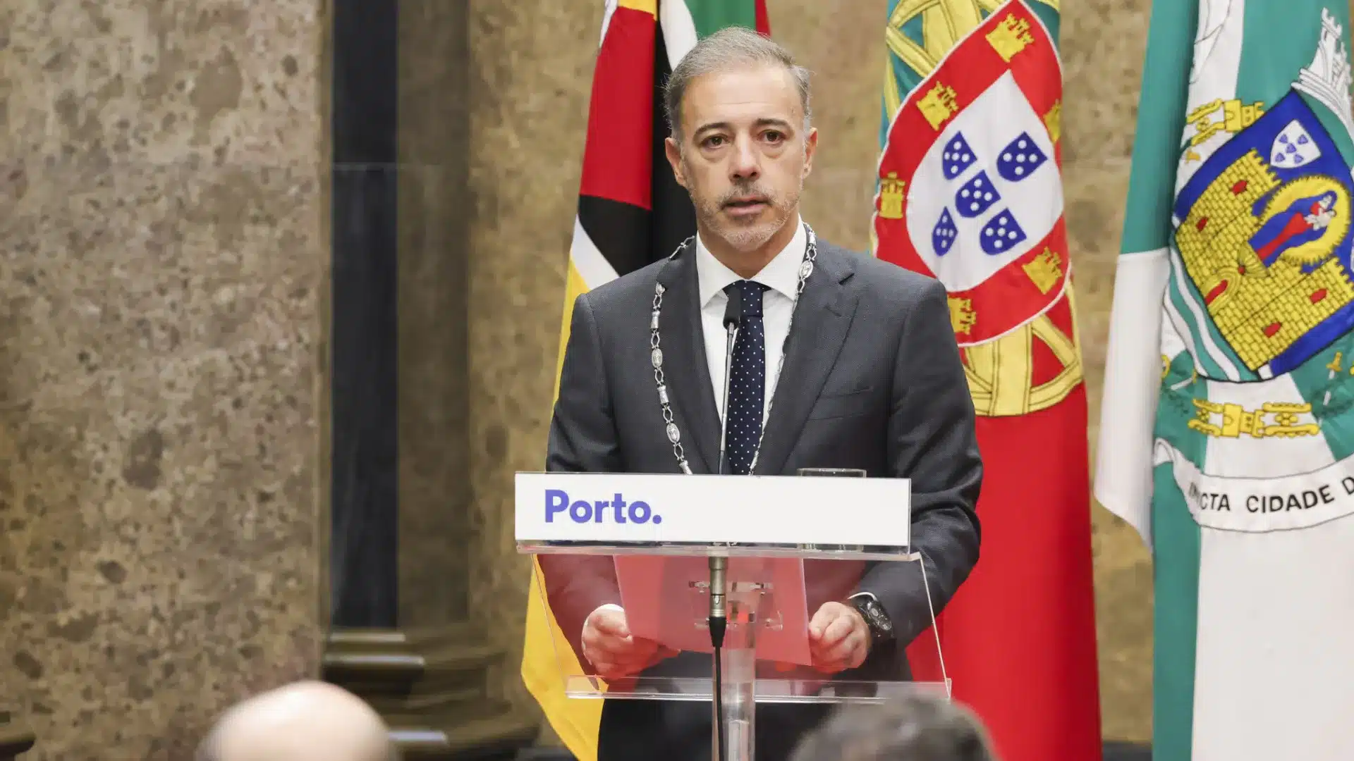 Porto a l'aval du gouvernement pour que les poids lourds sortent de la VCI.