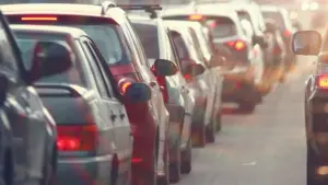 Porto : Chute d'éléments coupe la circulation sur la Sá da Bandeira jusqu'à mardi.