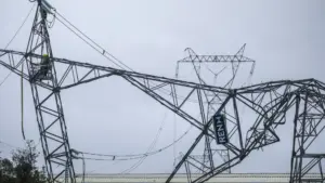 Près de 147 000 clients sans électricité à 13h30, révèle E-Redes.