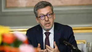 PS/Lisboa accuse Moedas de rapprochement avec Chega pendant les 100 premiers jours.