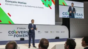 Révision de la loi du Tribunal des comptes avance "jusqu'à l'été"