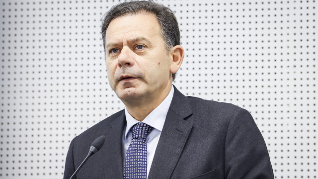 Governo cria linhas de crédito para empresas e estrutura de missão em Leiria