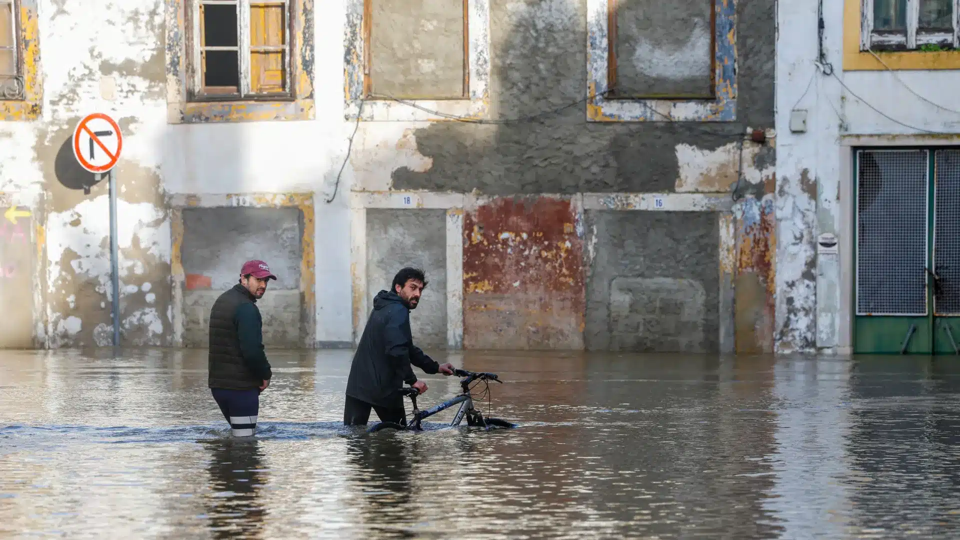 Tejo avec une nouvelle montée prévue pendant la nuit après un samedi de stabilisation