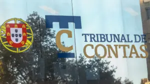 Transparência alerte sur les risques de réviser la loi du Tribunal de Comptes.