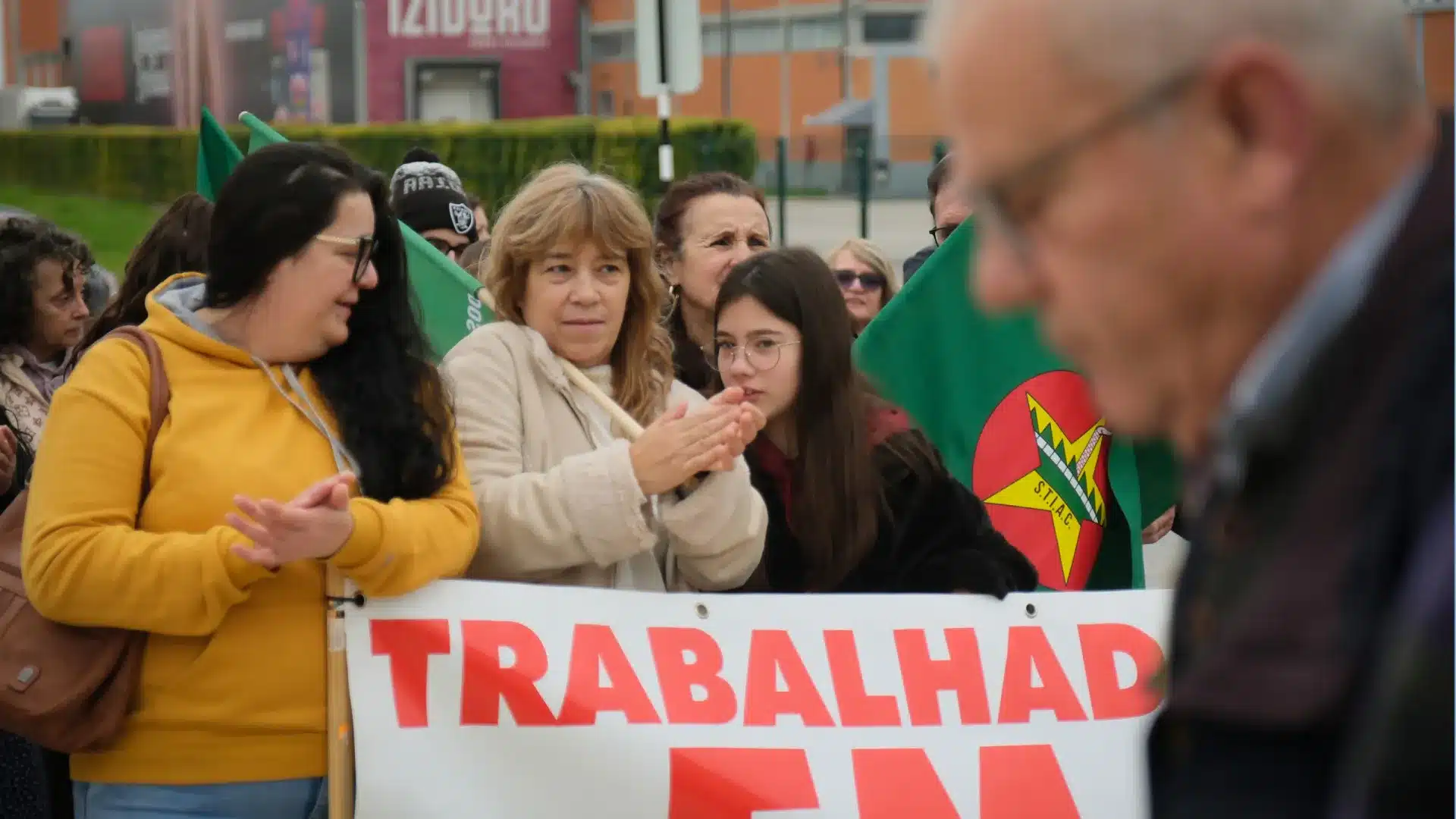 Travailleurs d'Izidoro en lutte pour de meilleurs salaires à Montijo