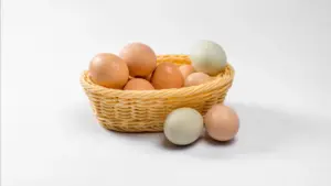 Une demi-douzaine d'œufs coûte 50 centimes de plus depuis 2025.