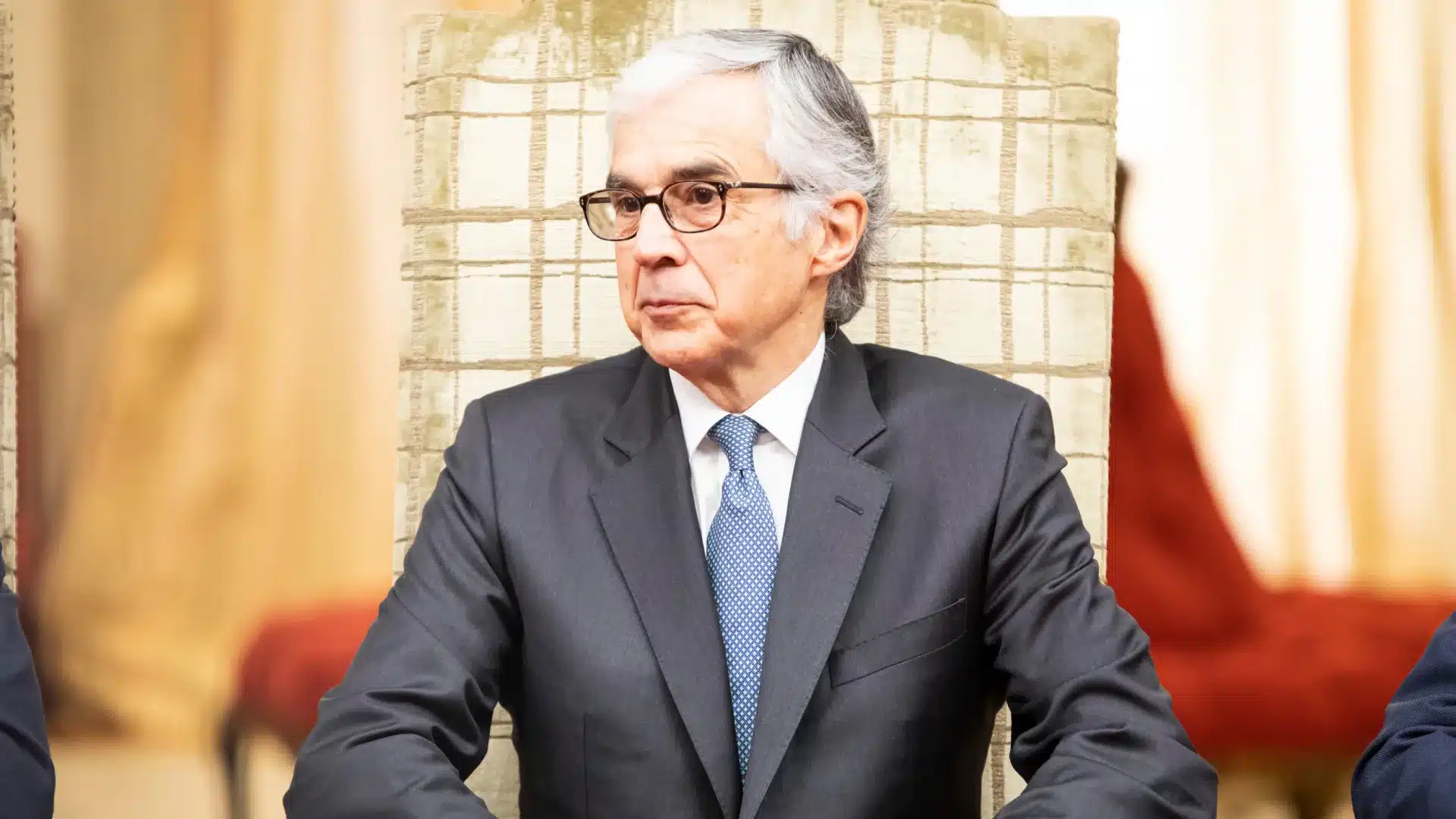 Aguiar-Branco souligne des obstacles formels et culturels qui affectent encore les femmes