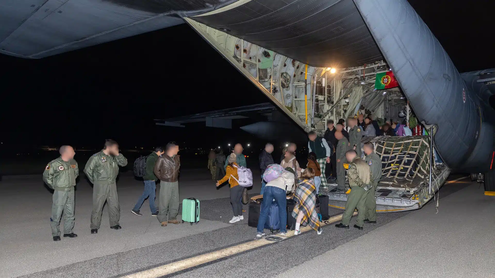 Ainsi s'est déroulée l'arrivée du dernier vol de rapatriement à Lisbonne