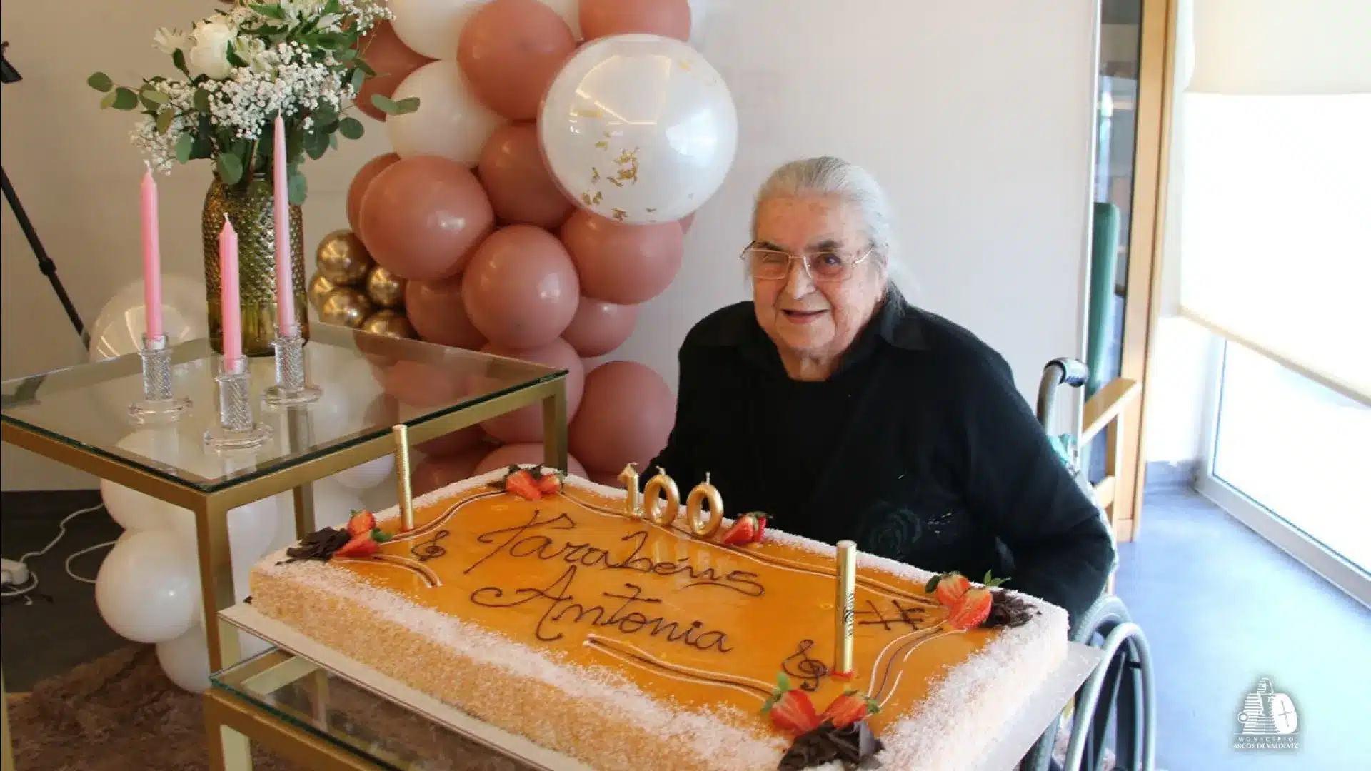Arcos de Valdevez. Une femme célèbre ses 100 ans avec sa famille, "tendresse et amour"