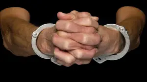 Arrêté pour trafic de drogue à Funchal est placé en détention provisoire.