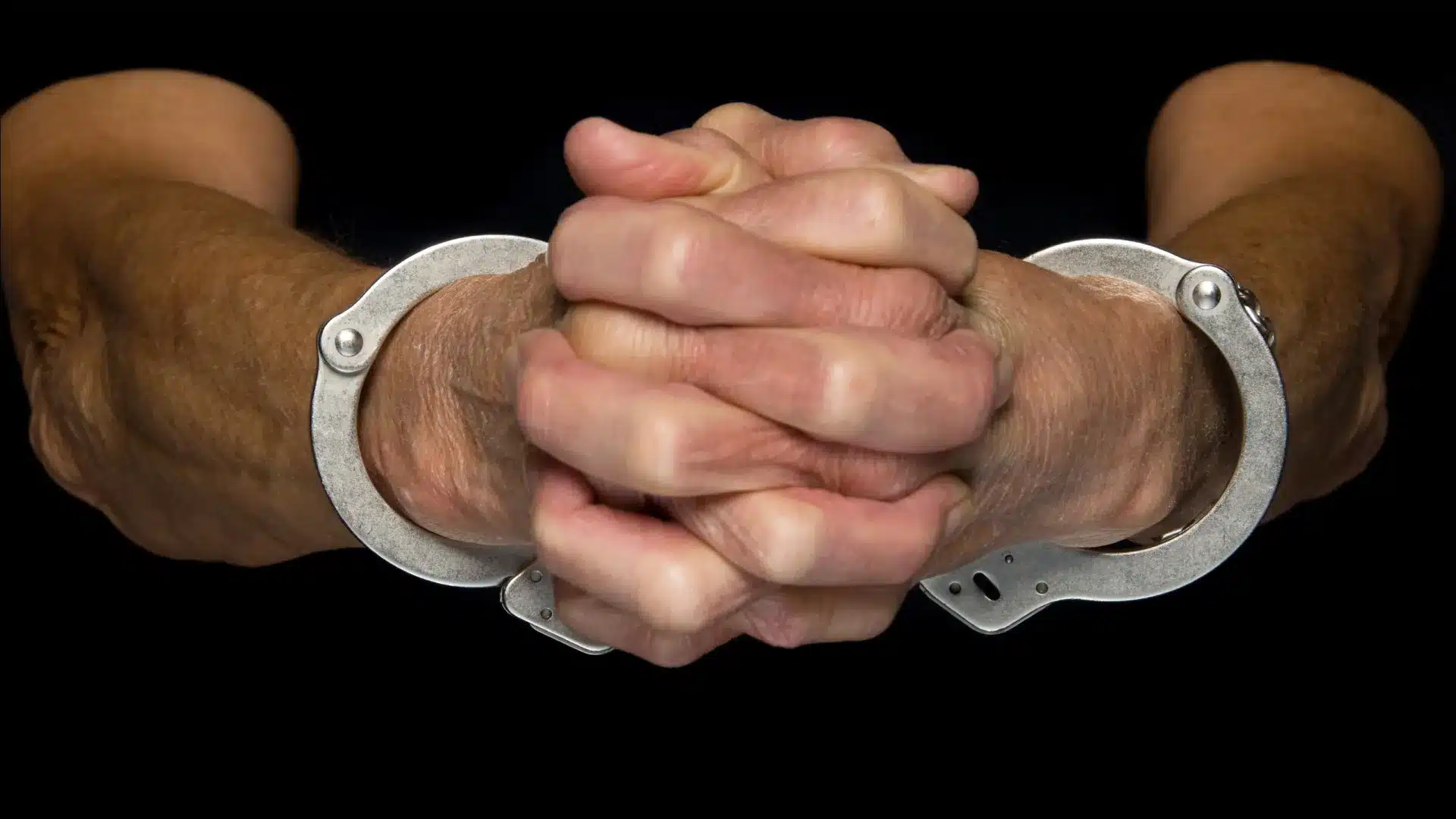 Arrêté pour trafic de drogue à Funchal est placé en détention provisoire.