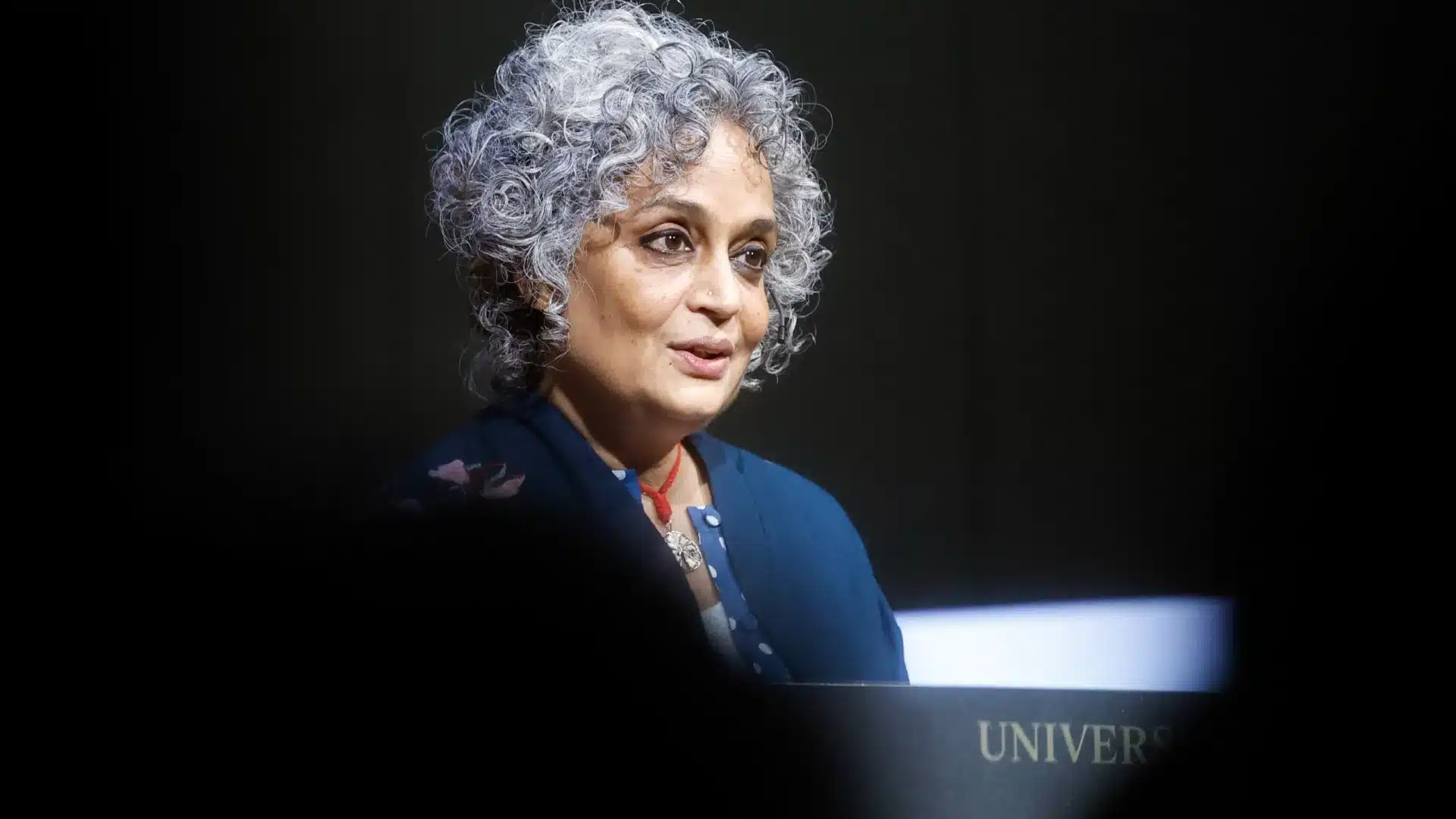 Arundhati Roy parmi les finalistes du Women's Prize de non-fiction avec des mémoires