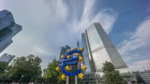 Aujourd'hui, il y a une décision de la BCE : Que va-t-il arriver aux taux d'intérêt ?