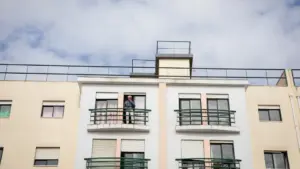 Avez-vous un prêt immobilier ? L'Euribor augmente à trois, six et douze mois.