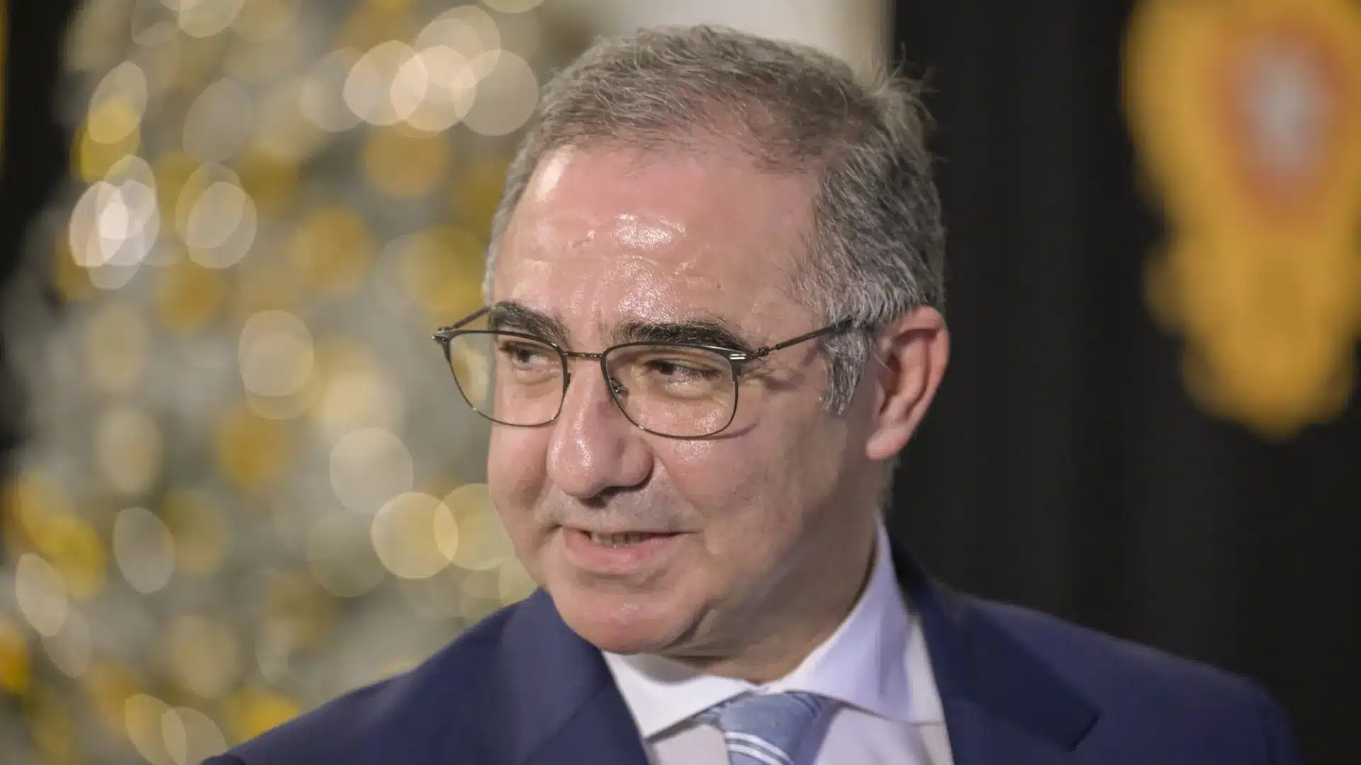 Bolieiro renforce son engagement envers l'exécution du PRR.