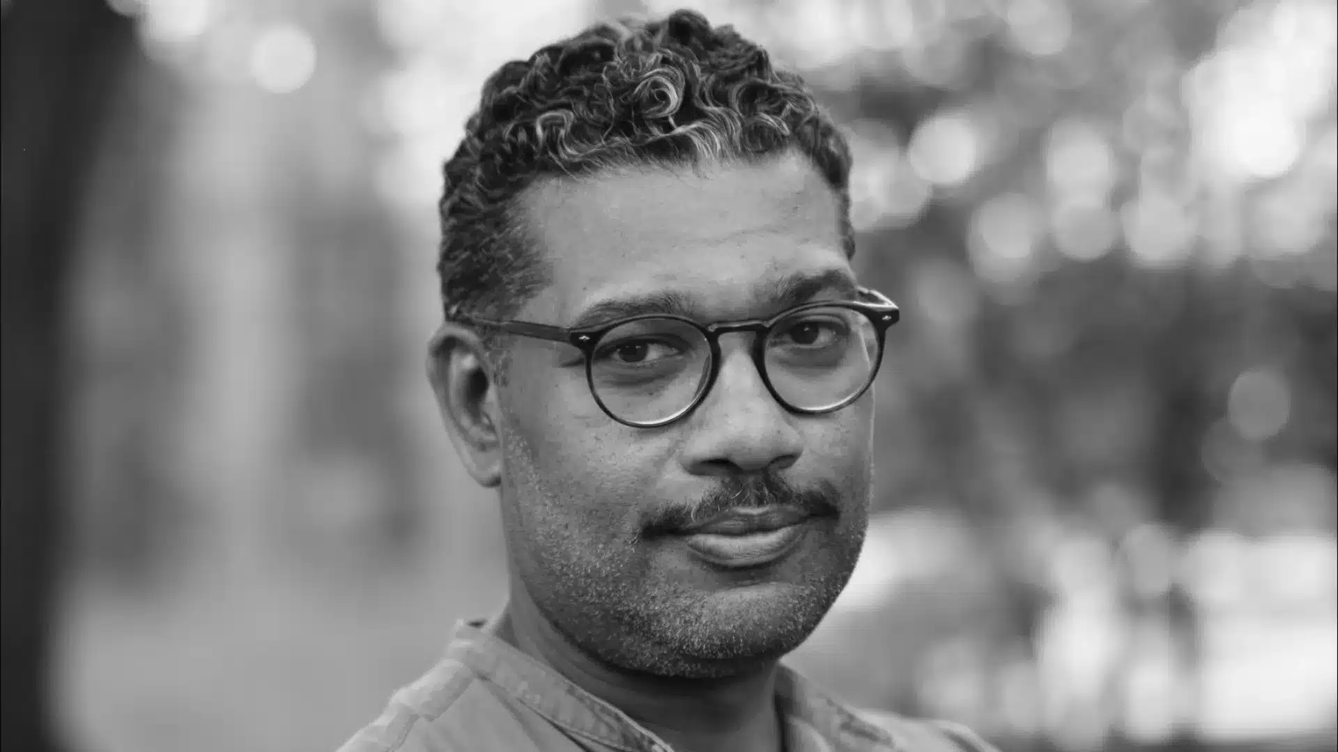 "Camarade disait que père avait des photos de têtes de Noirs sur des piques. Ils riaient."