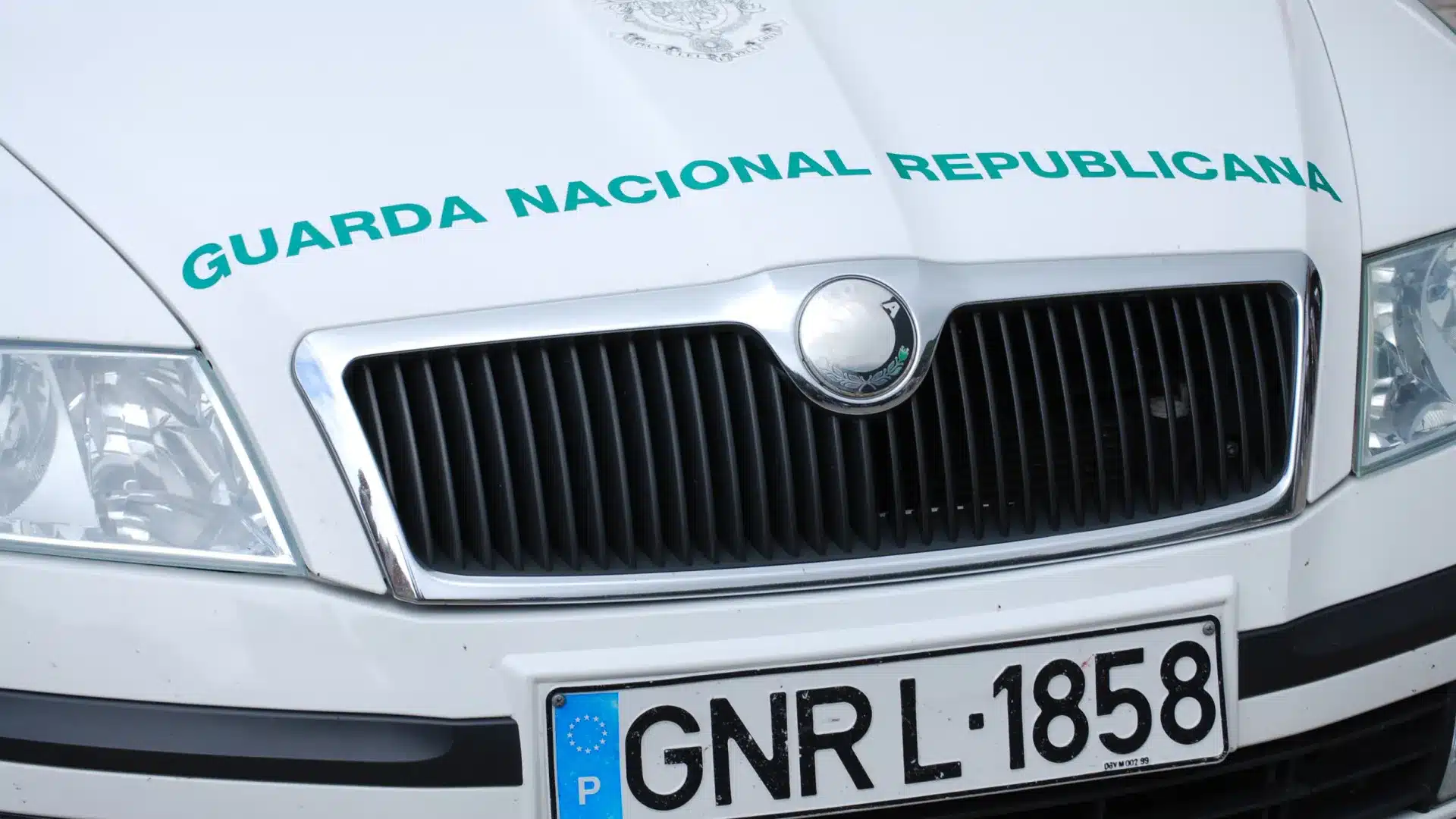 Conducteur en état d'ébriété tente de "corrompre" la GNR. Il leur a offert 700 euros.