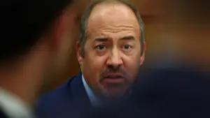 Conflit et tempêtes apportent "une plus grande pression sur les dépenses".