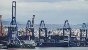 Cosco prévoit "quelque impact" de la guerre sur le terminal d'Abu Dhabi