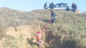 Deux femmes secourues d'une falaise à Porto Covo après la montée de la marée