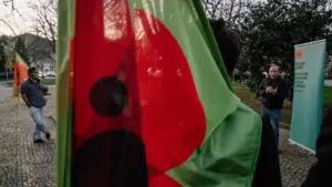 Dirigeant du Livre démissionne. Accuse la direction de "décisions unilatérales"