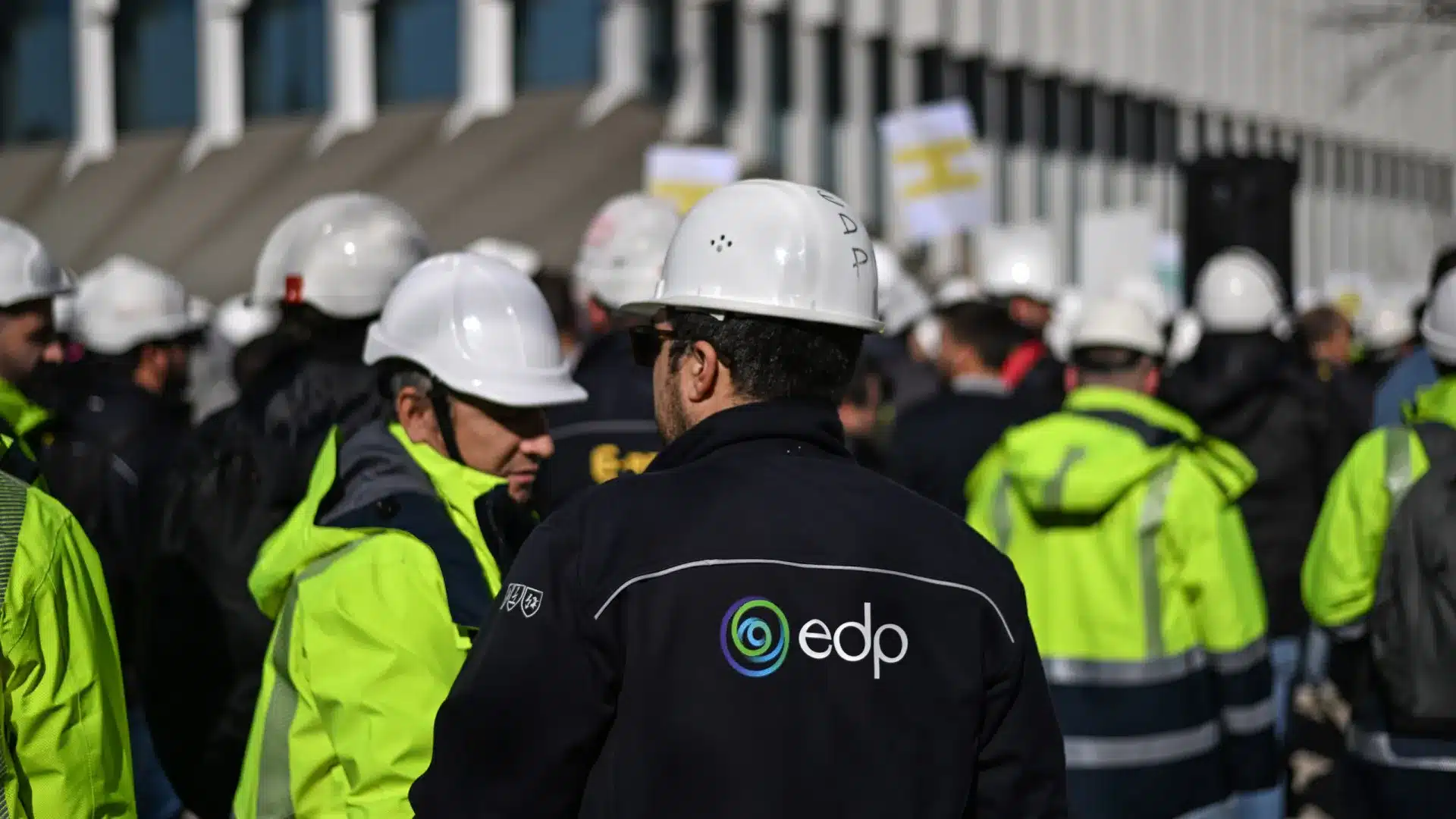 EDP propose de changer le nom de la filiale Renováveis en anglais