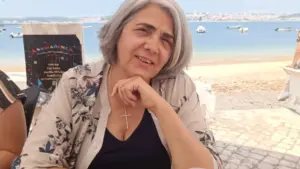 « Fascista ». Mª Helena Costa (encore une fois) accusée de maltraitance par son fils.