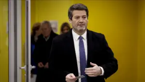 Garcia Pereira loue la décision concernant les affiches de Ventura et critique le parquet