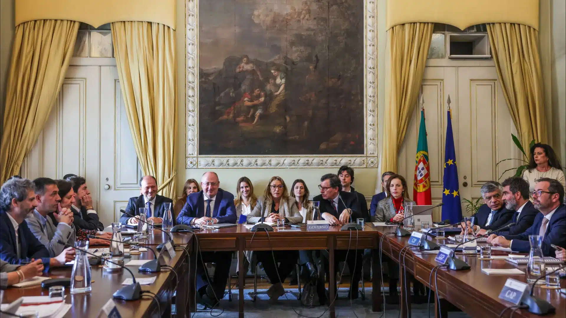 Gouvernement, UGT et patrons se réunissent à nouveau aujourd'hui sur la réforme du travail.