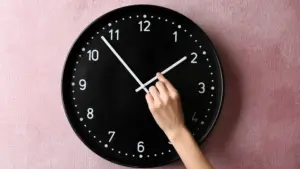 Heure d'été (presque) arrivée... Les horloges avancent d'une heure. Quand ?