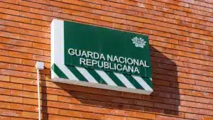 Homem arrêté par la GNR à Coruche. Il possédait plus de 20 armes.