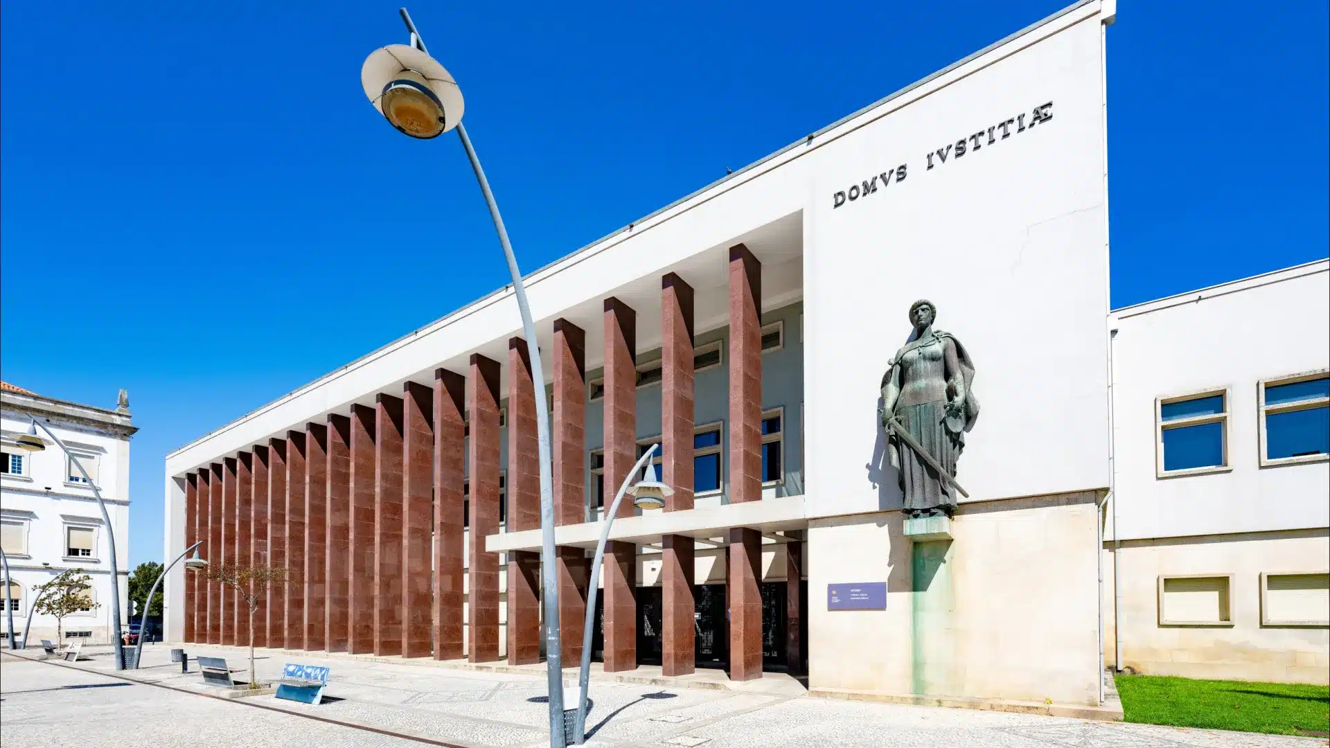 Homme condamné à cinq ans de prison avec sursis pour avoir incendié à Águeda