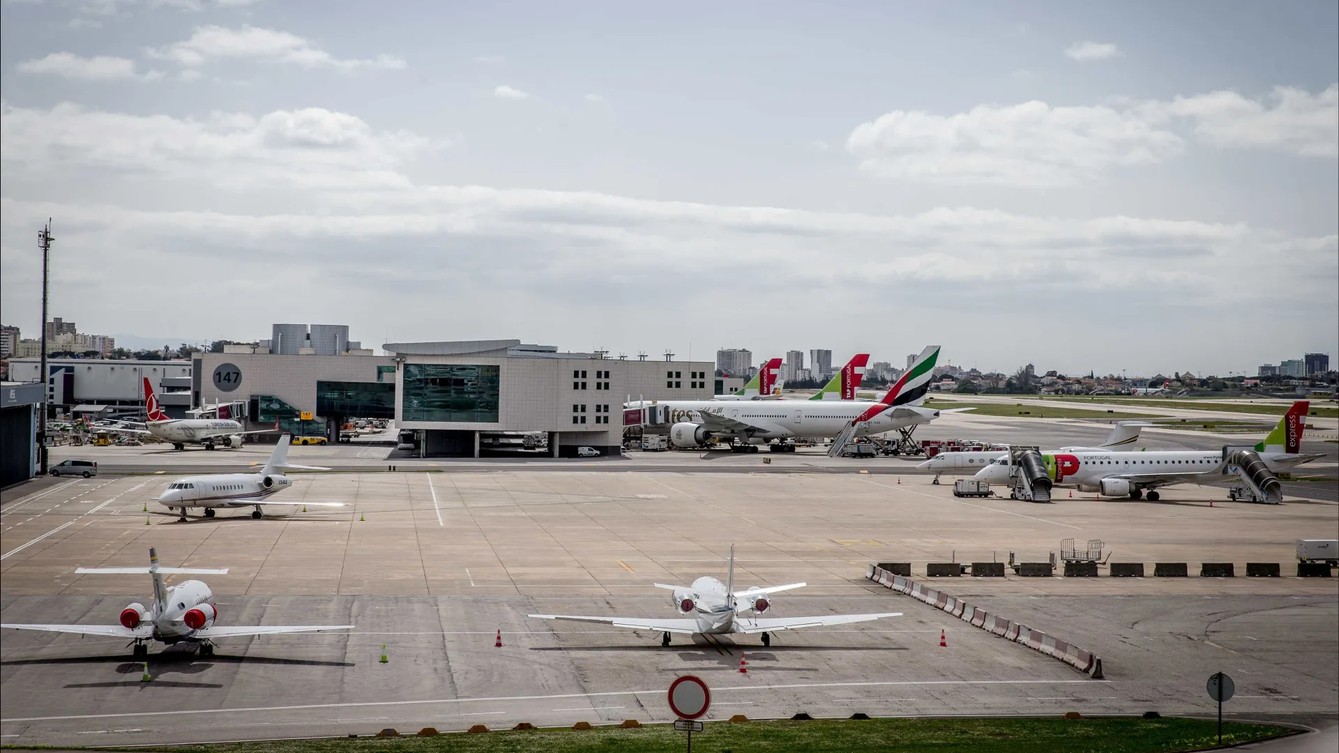 "Il n'a pas de sens d'avoir un aéroport près du centre-ville."