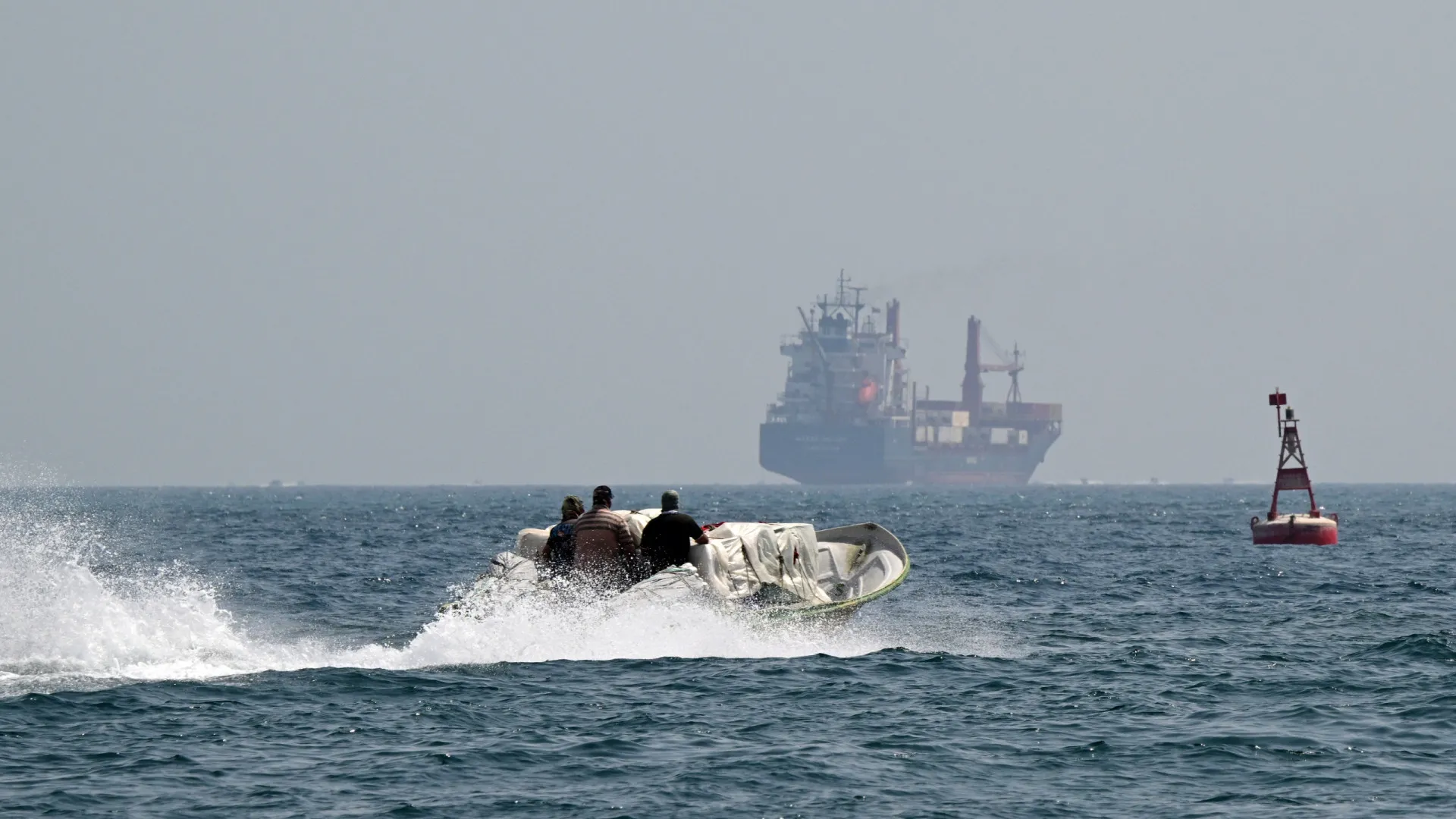 Iran : Le trafic pétrolier dans le détroit d'Ormuz chute de 90 %.