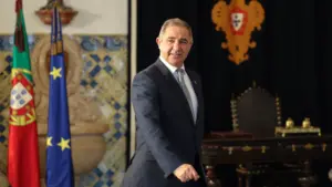 José Manuel Bolieiro écarte la perspective de sauvetage aux Açores.