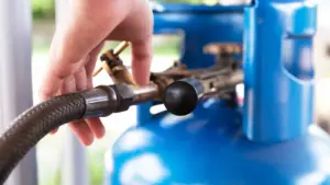 La bonbonne de gaz n'échappe pas et "il est naturel" que le prix (aussi) augmente.