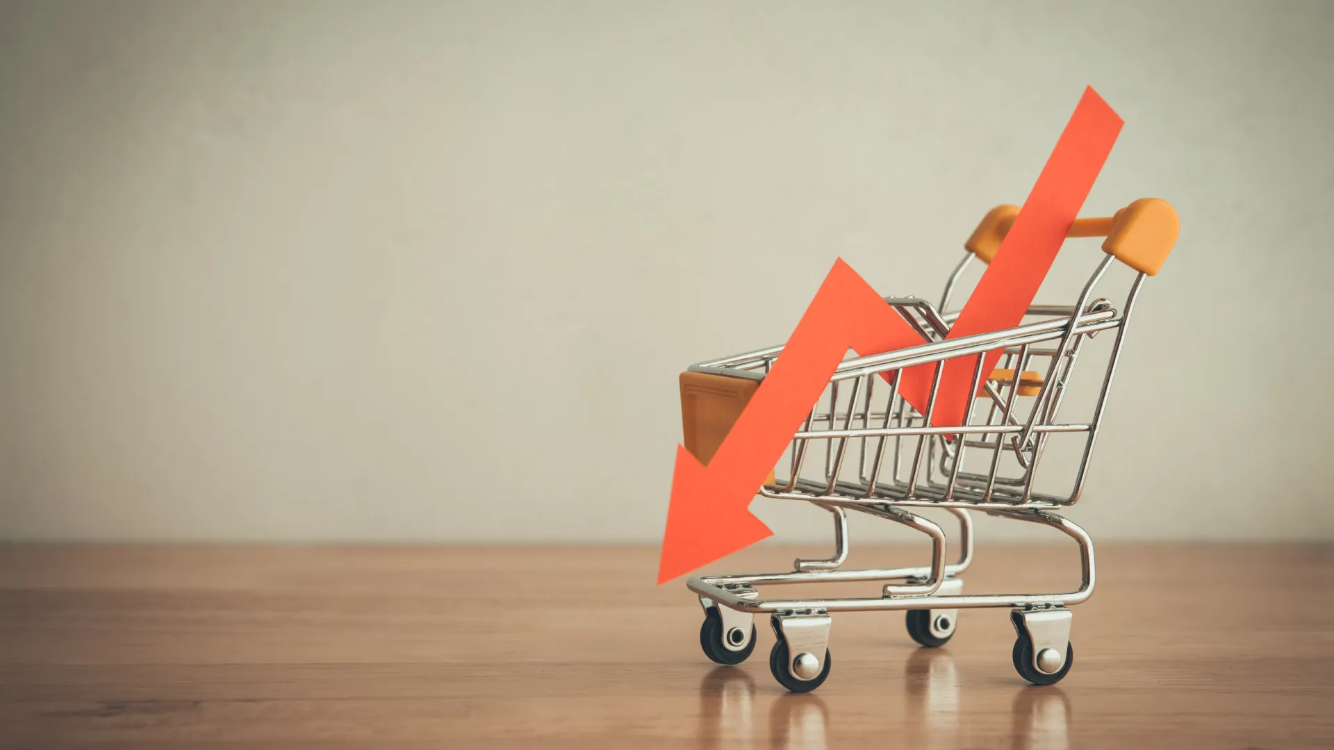 La confiance des consommateurs chute à son plus bas niveau de 2023 avec la guerre.