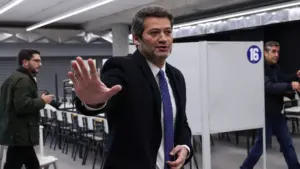 La FCSH condamne le contenu discriminatoire promu par Chega à Futurália.